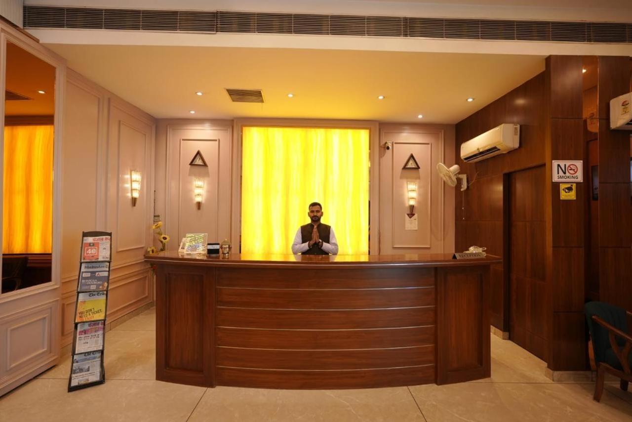 Click Hotel Kohinoor, Ludhiana Exterior photo