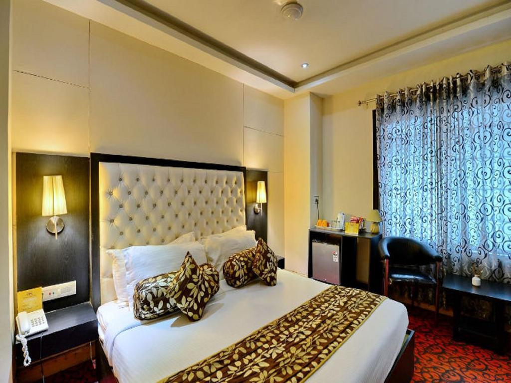 Click Hotel Kohinoor, Ludhiana Exterior photo