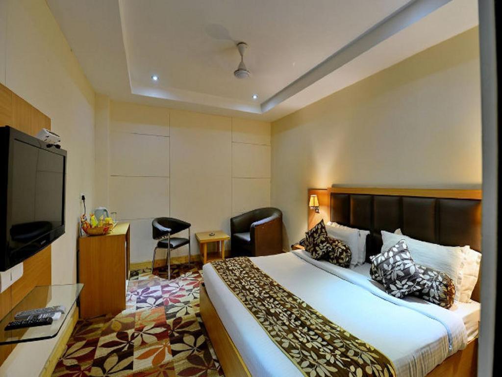 Click Hotel Kohinoor, Ludhiana Exterior photo